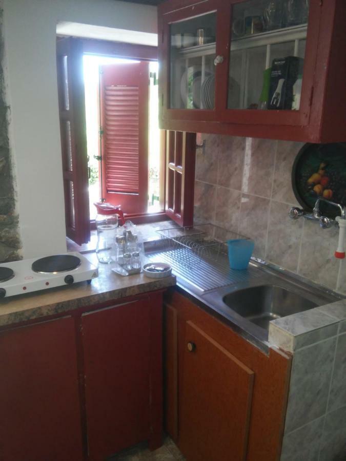 Kalapo Apartment Tseratsiá Kültér fotó