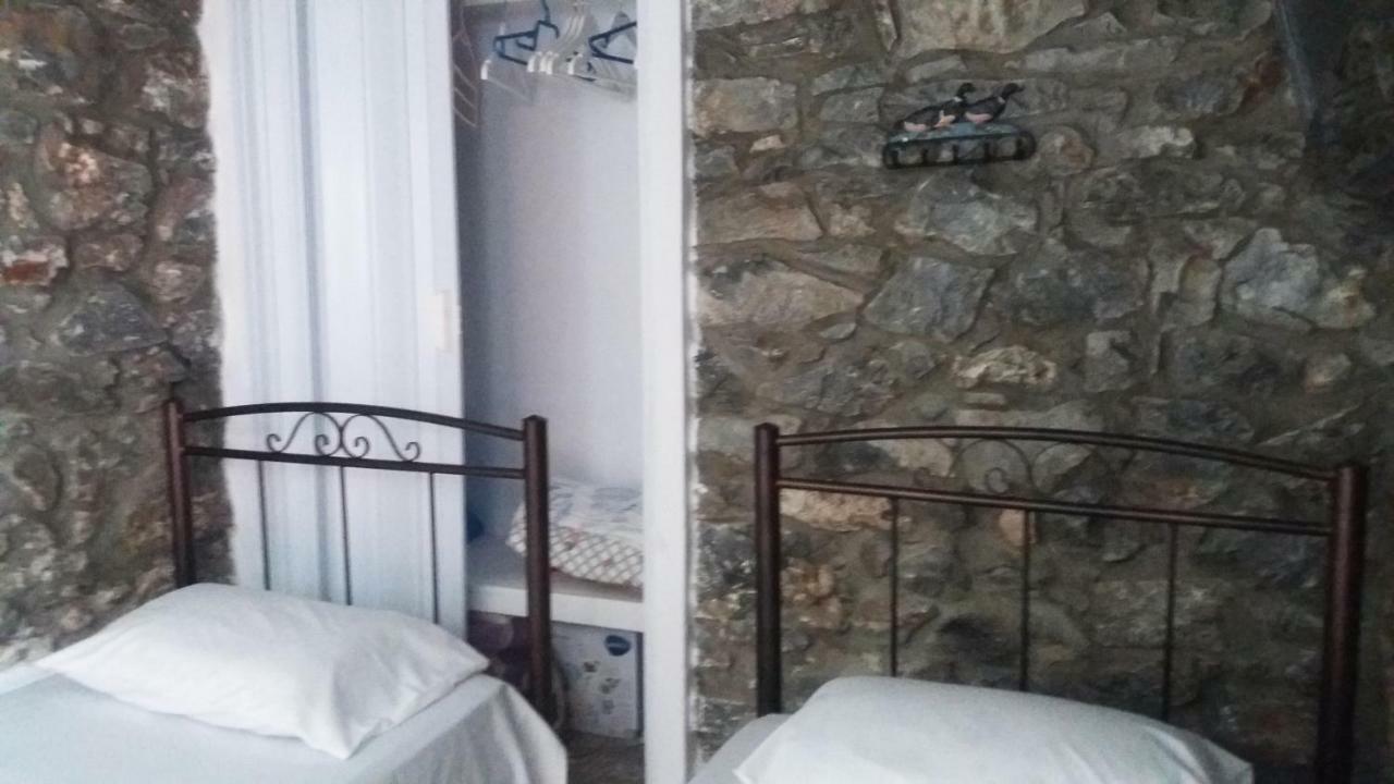 Kalapo Apartment Tseratsiá Kültér fotó