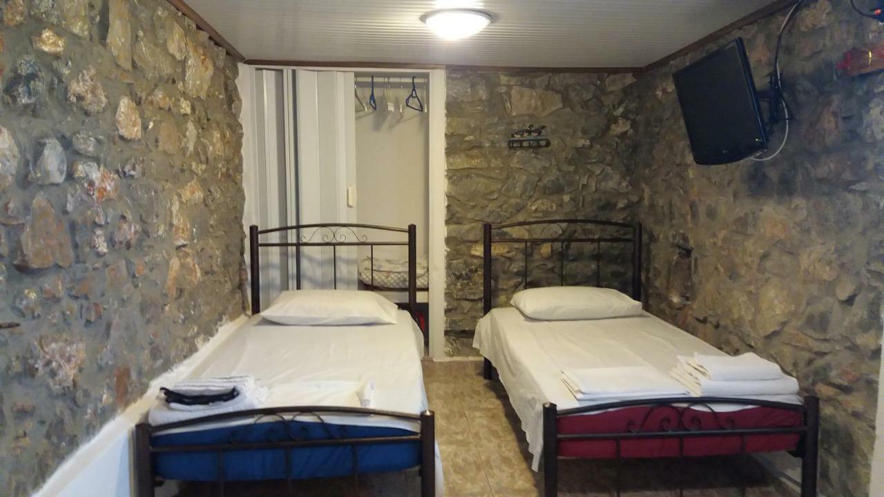 Kalapo Apartment Tseratsiá Kültér fotó